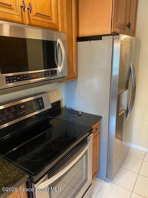 Building Photo - 9045 South Dr