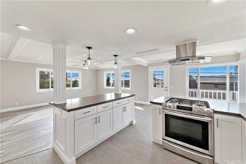 Building Photo - 26422 Via California