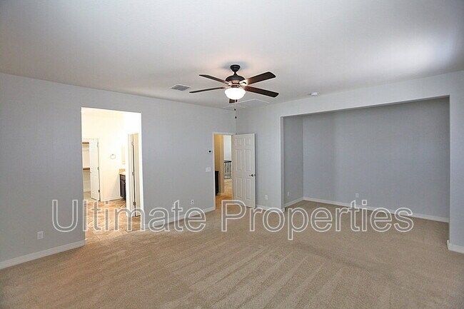 Building Photo - 9907 W Louise Dr