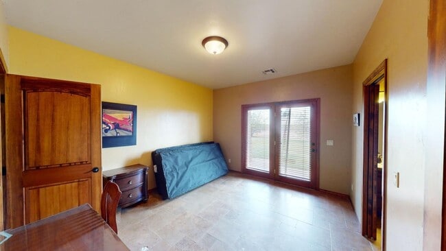 Building Photo - Furnished 5-Bedroom Home with Indoor Pool & Amenities