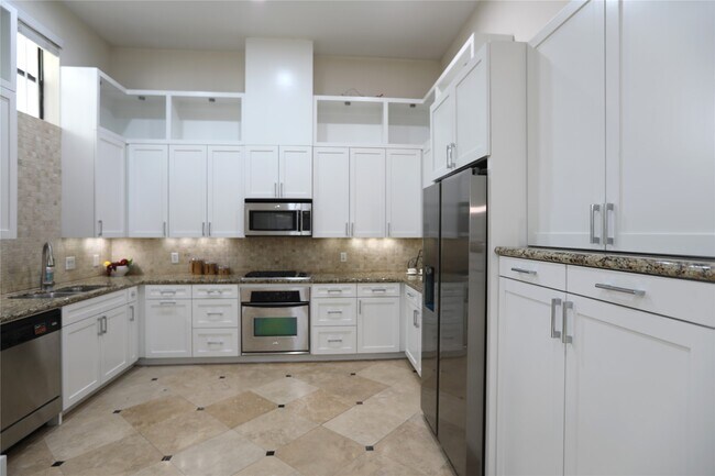 Building Photo - 1608 Patterson St