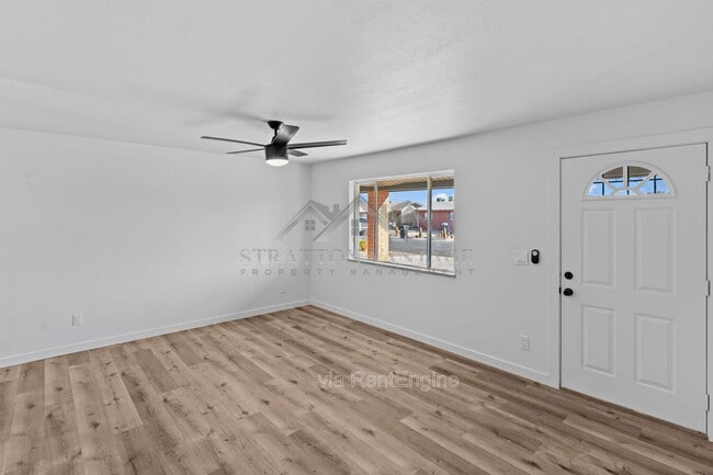 Building Photo - 7428 E Carol Cir