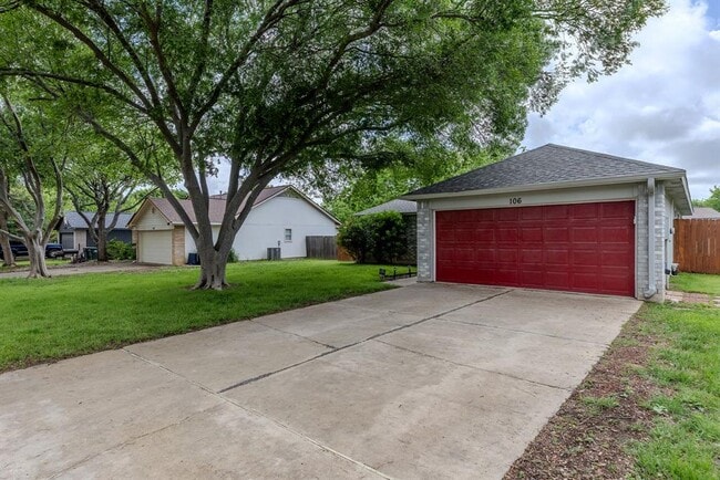 Building Photo - 106 Wisteria Dr