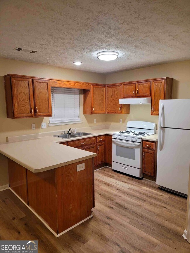 Building Photo - 5005 Chupp Way Cir