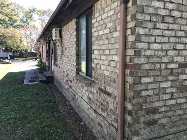 Building Photo - 2804 Myrtle Ave