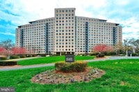 Building Photo - 10401 Grosvenor Pl