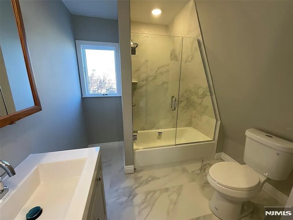 Bathroom - 200 Forest Ave