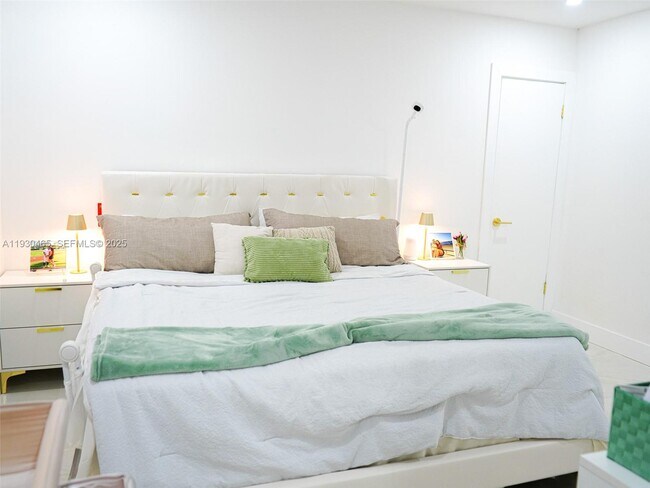 Building Photo - 7951 NW 37th Dr