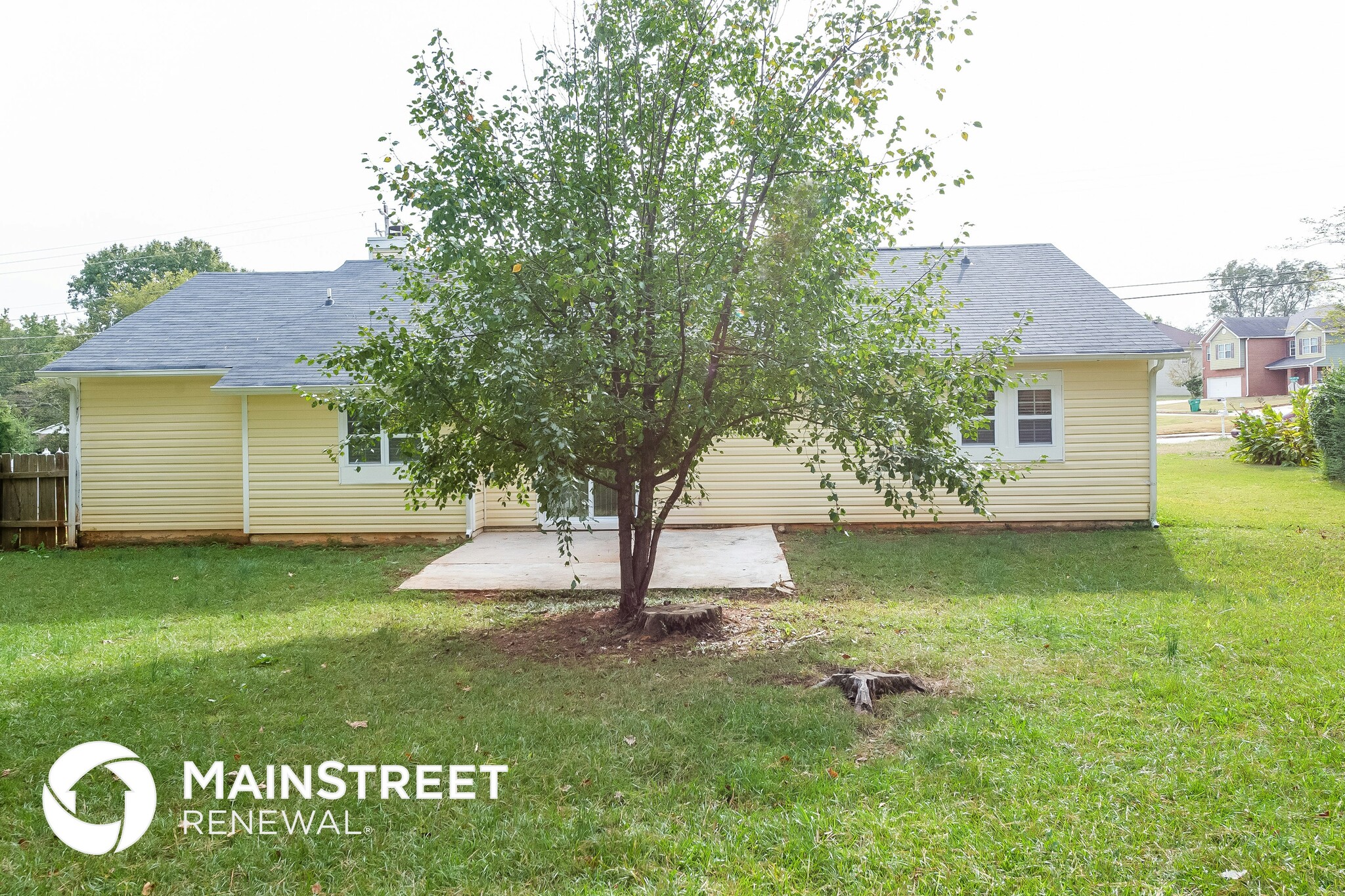 Building Photo - 5722 Phillips Dr