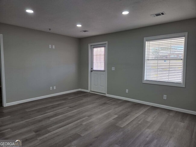 Building Photo - 311 Jerriel St