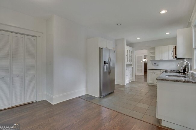 Building Photo - 860 Metropolitan Pkwy SW