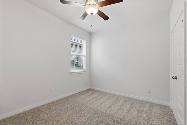 Building Photo - 10633 Burgundy Berry Wy