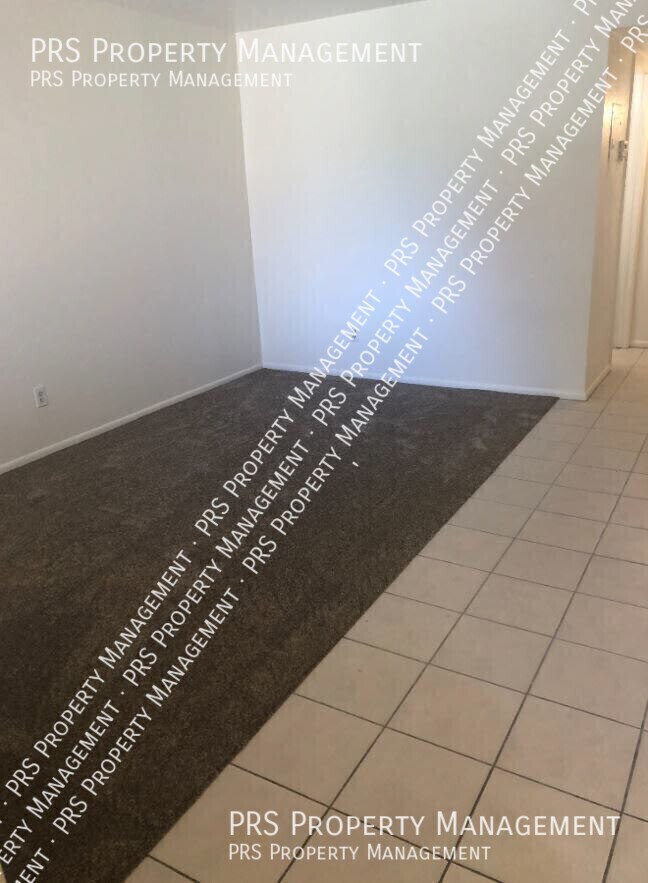 Building Photo - 520 N Stapley Dr