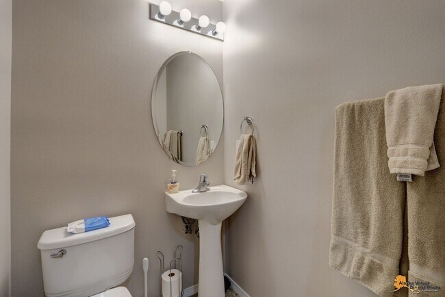 Building Photo - East Anchorage Home with Utilities Included!! Close to JBER! Attached Two Car Garage + Fenced in ...