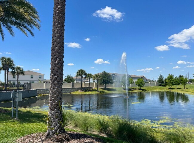 Building Photo - Isles of Lake Nona!! 3 Bedroom 2.5 Bathroom Townhome