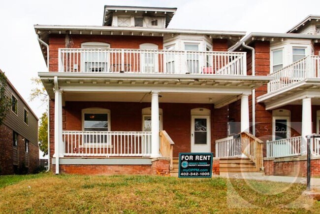 Primary Photo - 530 Park Ave