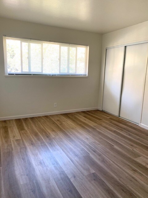 Bedrm - 969 Clark Ave