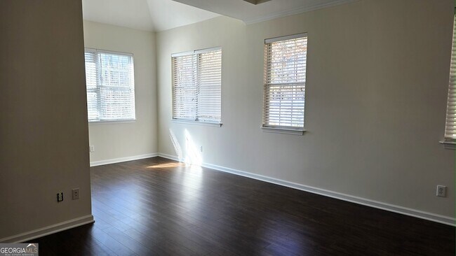 Building Photo - 21 Wellington Mnr Dr