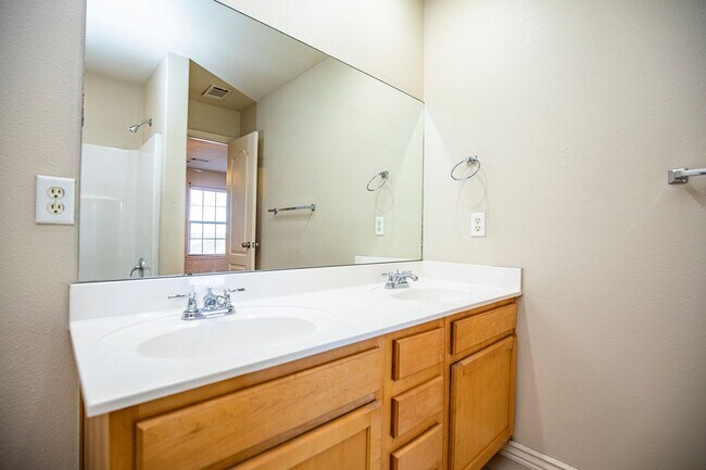 Building Photo - ***298 Copper Oaks***