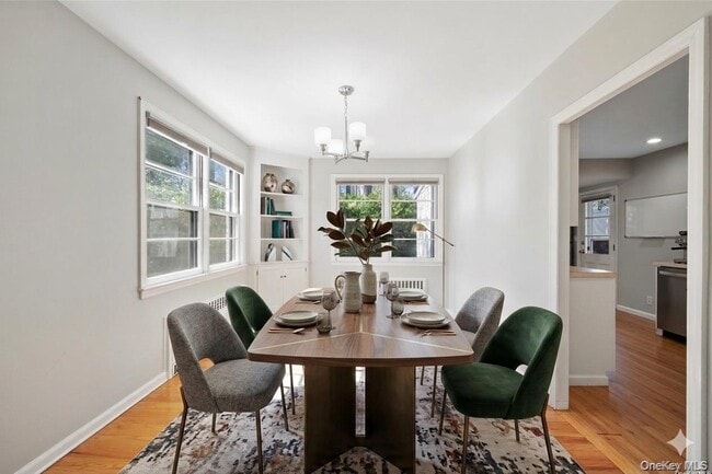 Building Photo - 6 Wildway