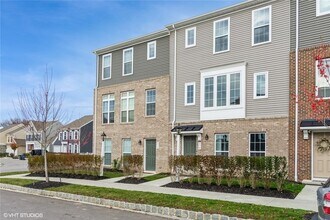 Building Photo - 210 Gress Rd