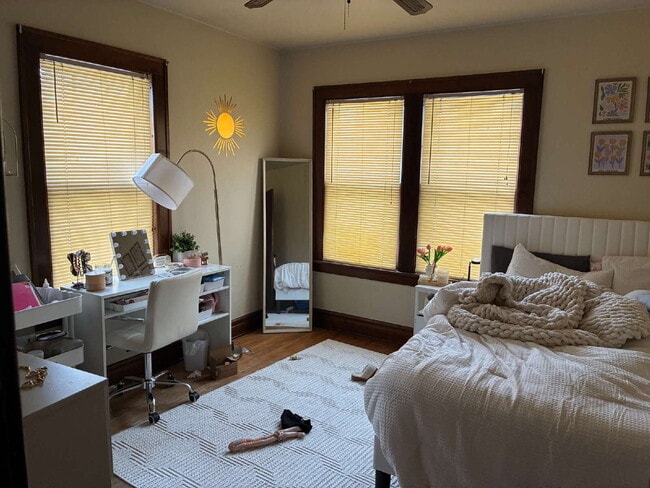 Building Photo - Great 3 Bed 1 Bath close to Water St. and UWEC! Available June 1st!