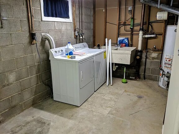 Building Photo - 5170 Phantom Ct