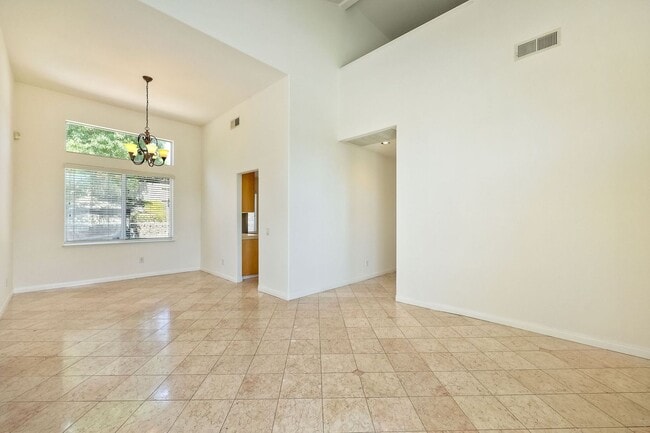 Building Photo - Recently Renovated 2-story home!