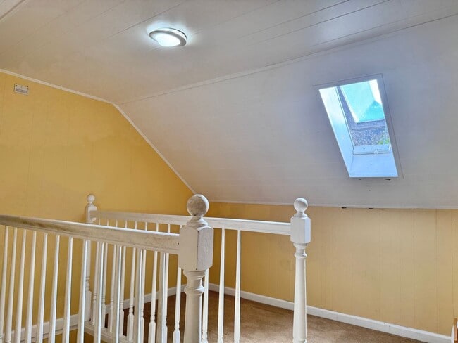 Building Photo - Welcome to this charming 3 bedroom, 2 bathroom house located in  Nevada City