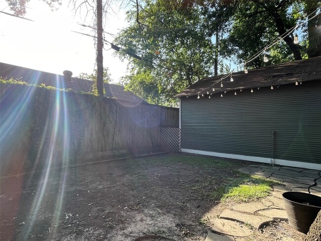 Building Photo - 4621 Michaux St