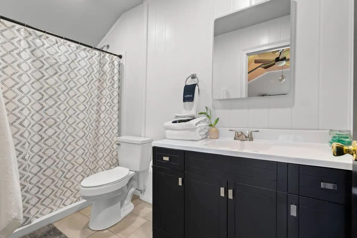 Building Photo - 532 Garfield St