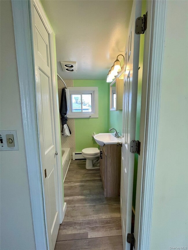 Building Photo - 44 E Market St