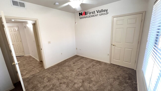 Building Photo - **Move In Special Half off first months re...