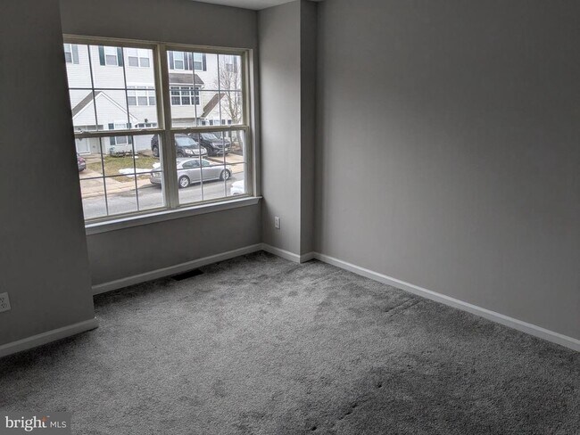 Building Photo - 25 Millstream Rd