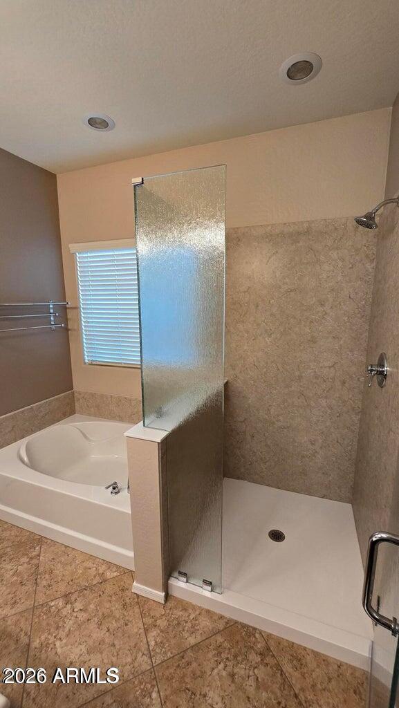 Building Photo - 10826 Avenida Del Rey