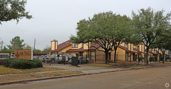 Primary Photo - Blakemore Townhomes