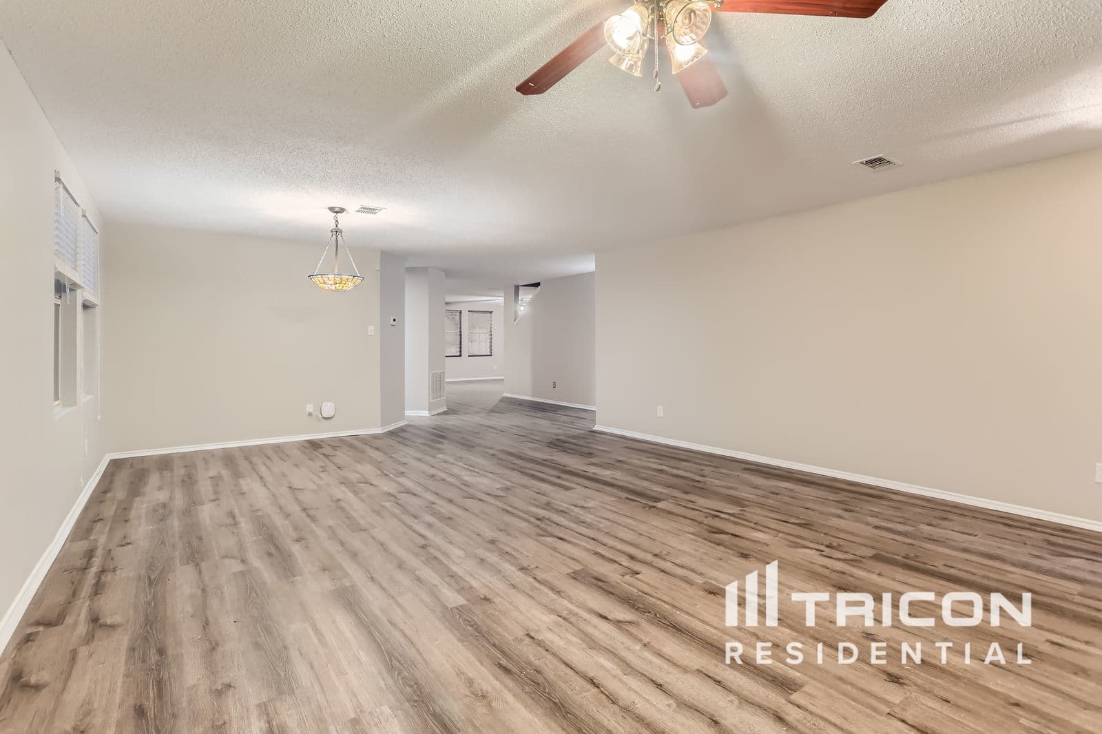 Building Photo - 5421 Pandale Valley Dr