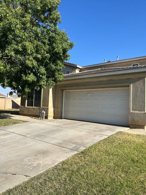 Building Photo - 2752 Allessandra Ct