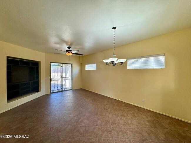 Building Photo - 7449 E Placita del Espiritu