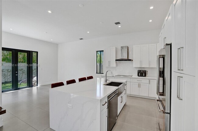 Building Photo - 7759 SW 99th St