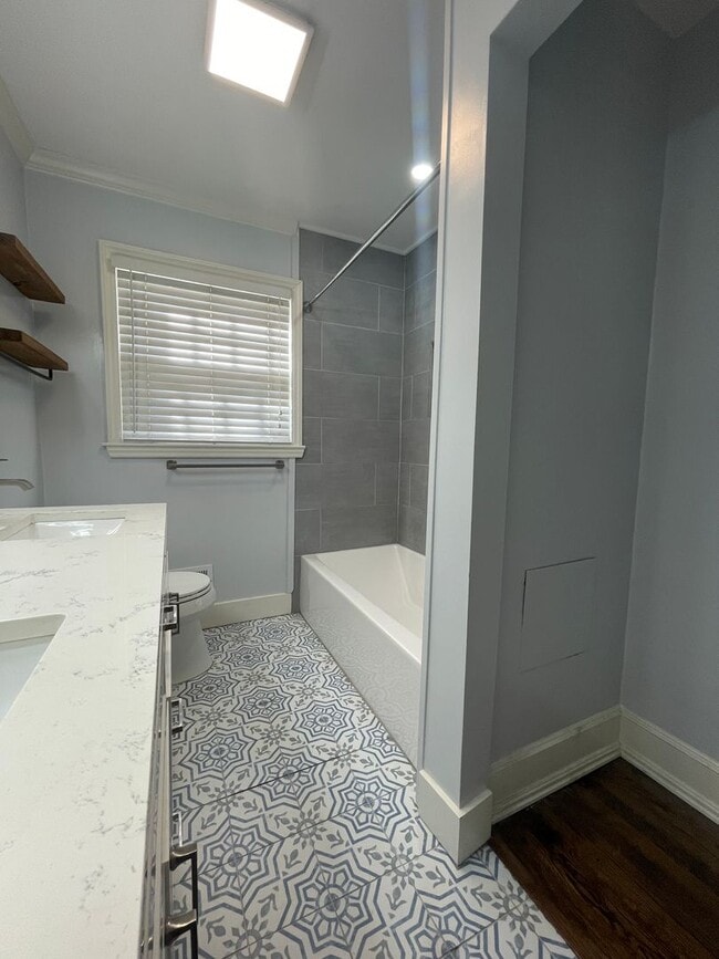 Building Photo - 3 BR Brick Ranch with Fenced Yard in Starm...