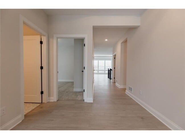 Building Photo - 13386 Fondant Trail N