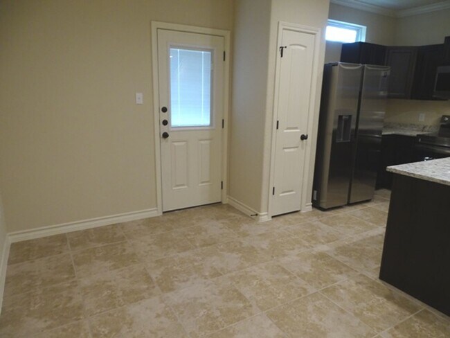 Building Photo - 6411 Luglio Ln