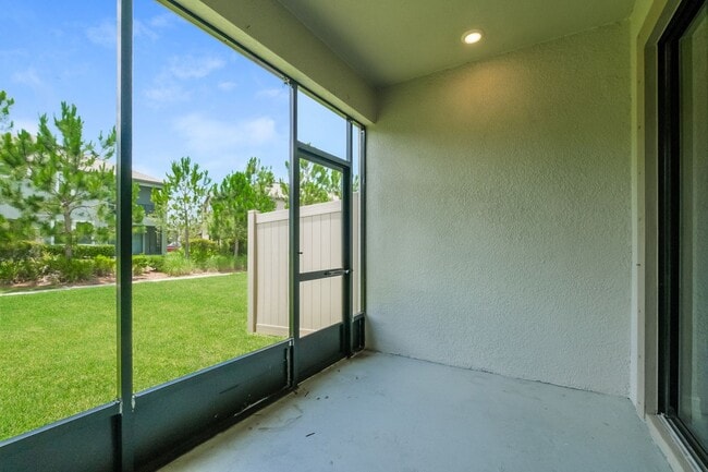 Building Photo - 4639 Almada Ln
