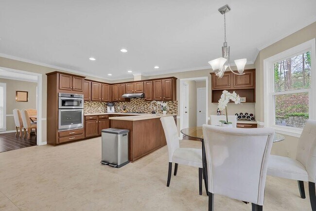 Building Photo - 705 Wood Valley Trce