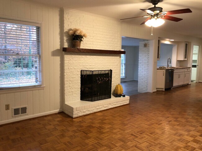 Building Photo - Renovated Brick Ranch in Oak Grove School District - Convenient to Emory & CDC