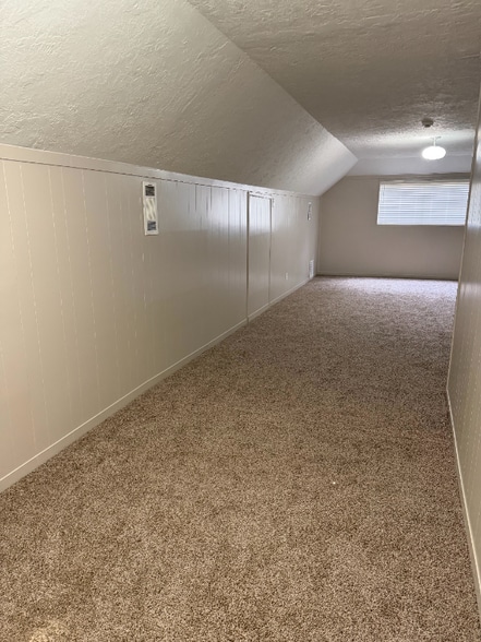 Building Photo - 96 Panorama Dr