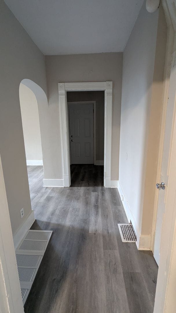 Building Photo - Charming 3-bedroom, 1.5-bathroom house loc...