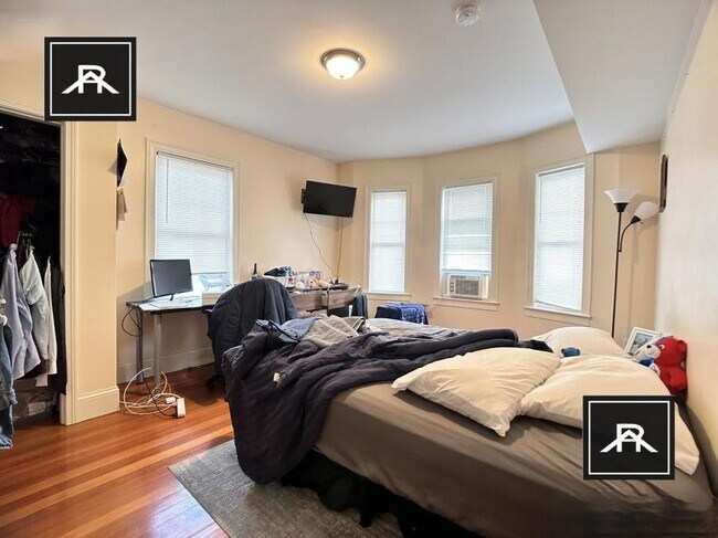 Building Photo - 4 bedroom in Brighton MA 02135
