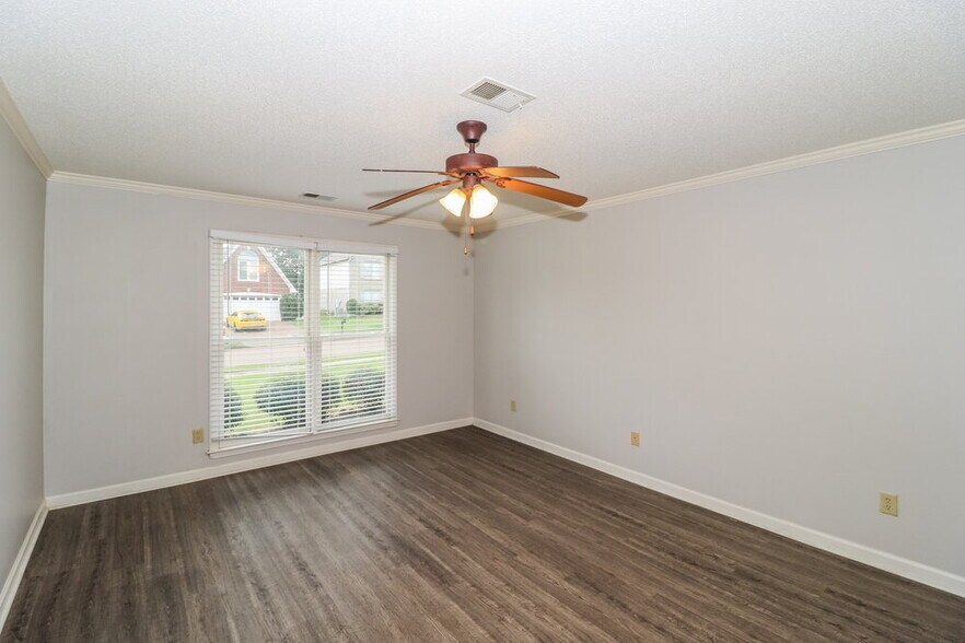 Building Photo - 5053 Winberry St